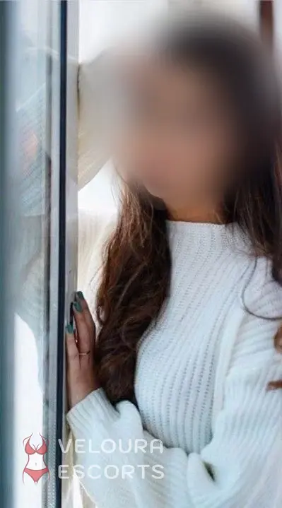 Meet Pihu | Escort Profile | Private Evening in Mumbai