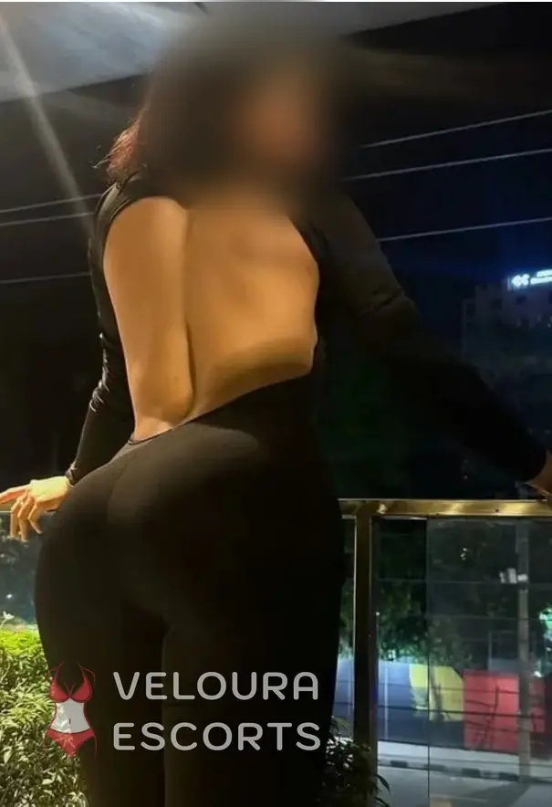 Meet Shaily | Escort Profile | Private Evening in Mumbai