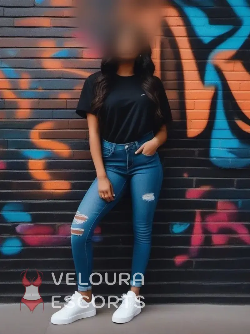 Meet Reshma | Escort Profile | Private Evening in Mumbai