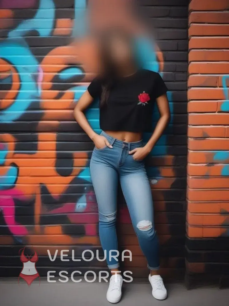 Meet Reshma | Escort Profile | Private Evening in Mumbai