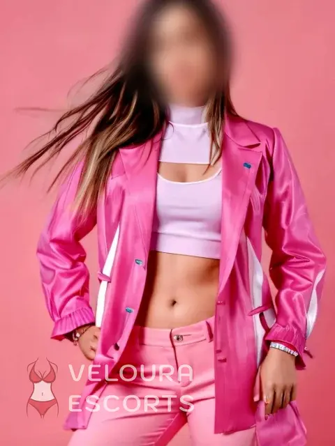 Meet Susmita | Escort Profile | Private Evening in Mumbai