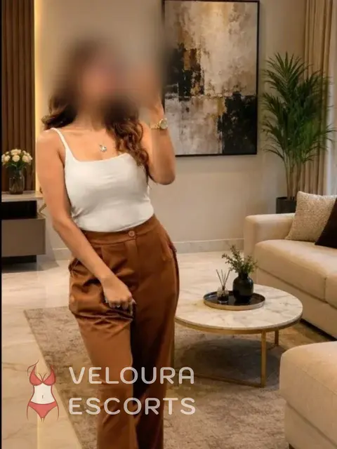Meet Ridhima | Independent Escort Profile | Private Evening in Mumbai