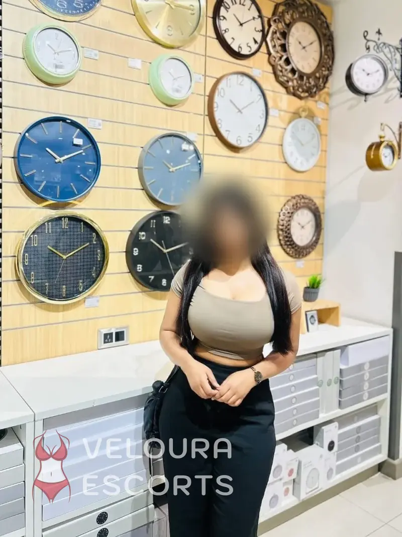 Meet Saumya | Escort Profile | Private Evening in Mumbai
